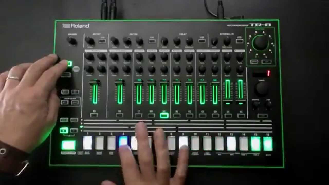 ROLANDのTR-8ドラムマシン拡張サウンド7X7-TR8-Sの紹介ページです。