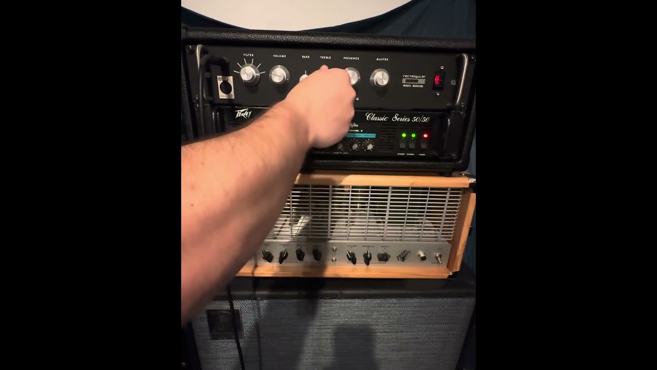 September Sound Violetta V2 Dark Side Muff Fuzz Pedal - YouTube