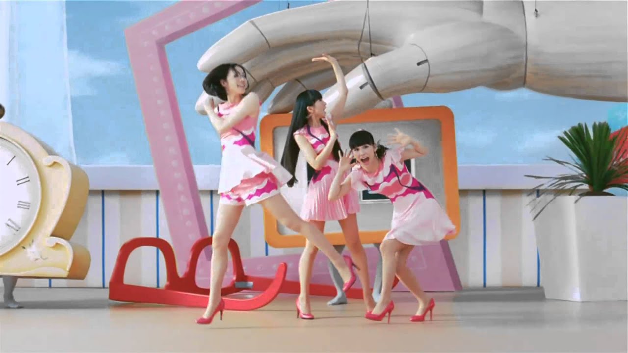 Perfume エーザイ チョコラBBローヤル2 CM 目覚まし時計篇。「起きて