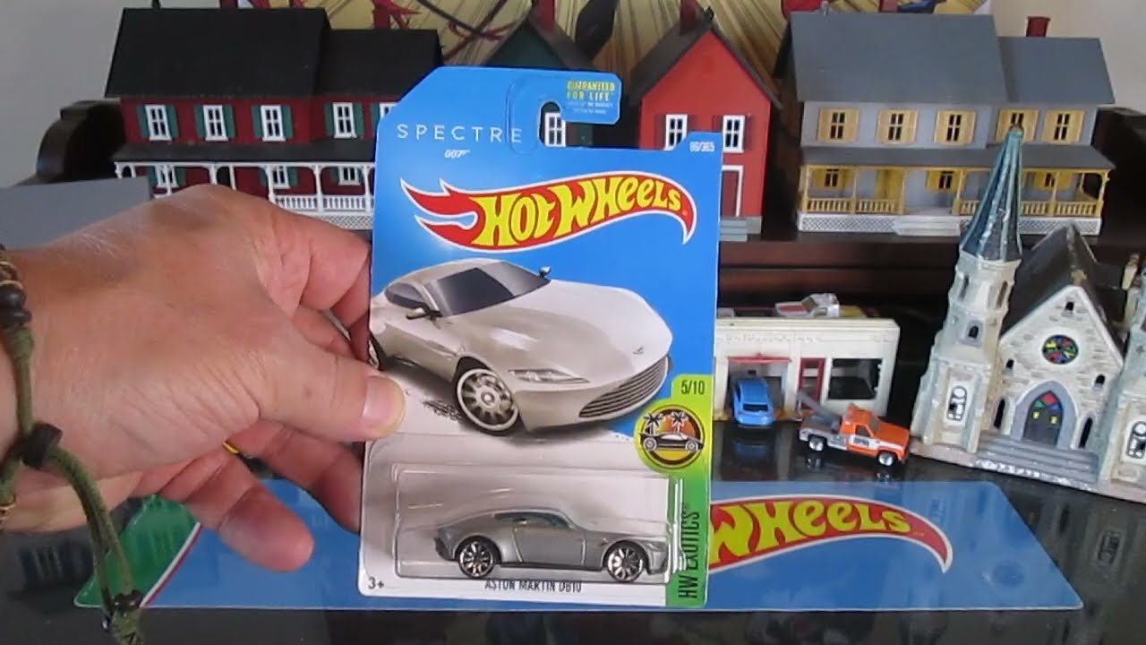James Bond 007 Spectre Aston Martin DB10 - Hot Wheels Toy Movie
