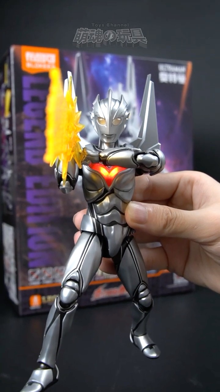 ブルコBLOKEES「Figures Legend Series ウルトラマンノア 組み立て