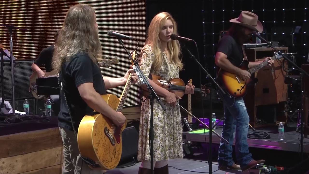 Jamey Johnson with special guest Alison Krauss – Ghost in This