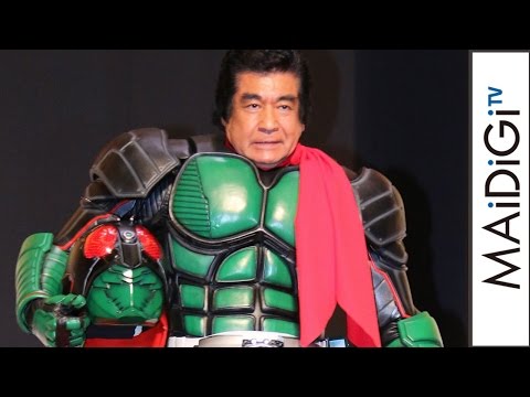 Hiroshi Fujioka shows off his 