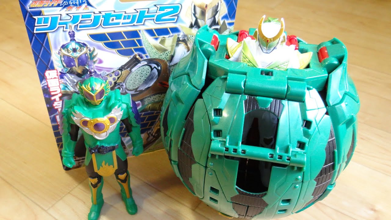 Watermelon Arms on a rampage! Plex Soft Vinyl Twin Set 2 Ryugen