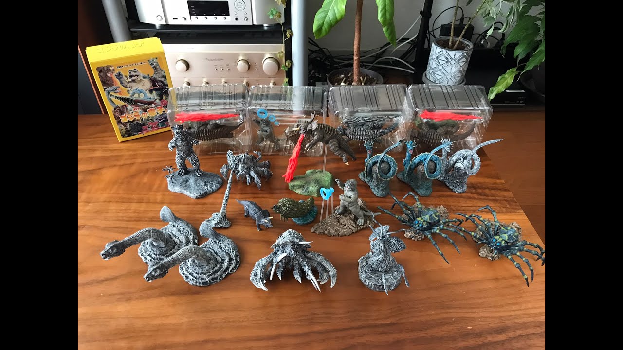 ゴジラ 特撮大百科Ver.3 x18個開封 - YouTube