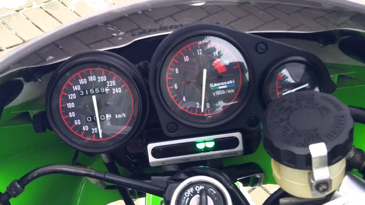 Kawasaki ZXR 400 1994 Startup & Walkaround & Oryginal Sound - YouTube