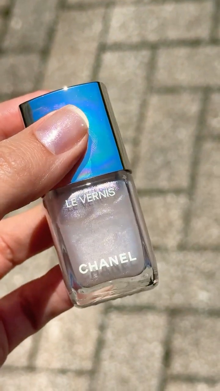 Chanel Beach Icon - Layered & Swatched #nailpolish #cleanbeauty