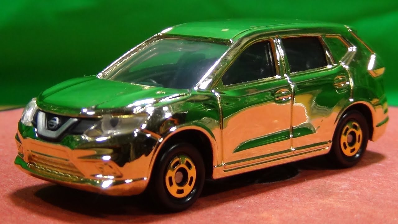 非売品トミカ 日産 エクストレイル 金メッキバージョン - YouTube