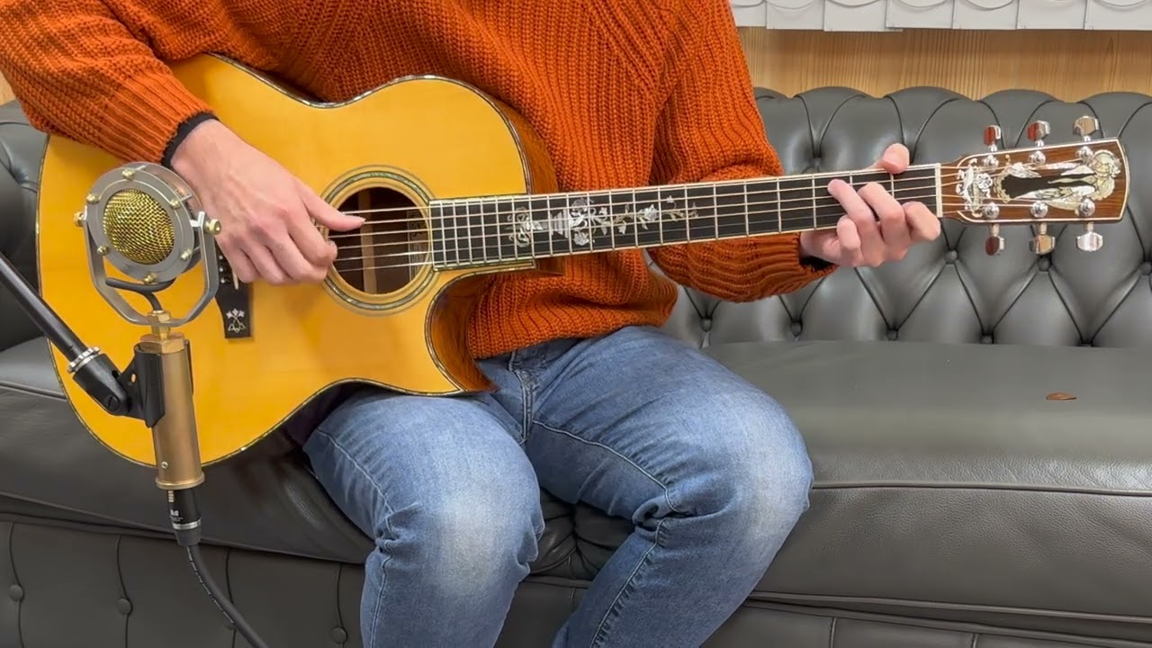 Larrivee C-10 30th Anniversary (1997) - YouTube