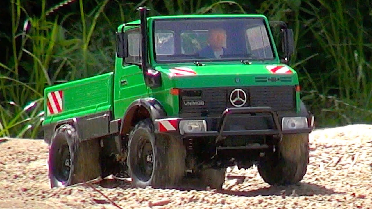 Tamiya Mercedes-Benz Unimog 425 1:10 Scale RC Model