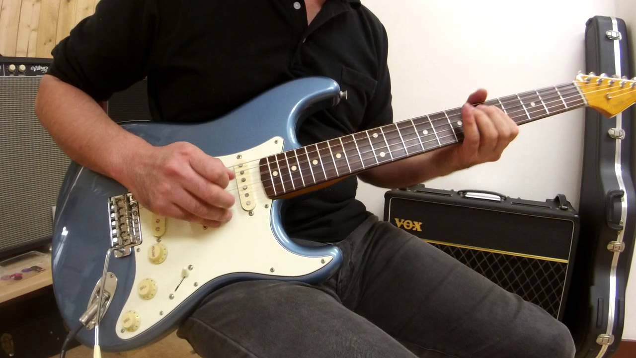 Fender Japan ST62-TX Lake Placid Blue Mod. Crunch - YouTube