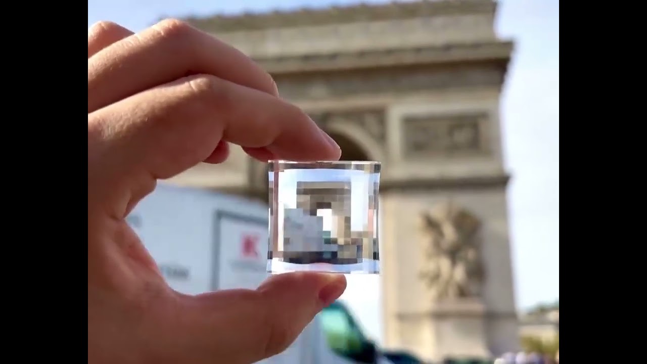 This Crystal Fragment turns everything you see into 8-bit Pixel
