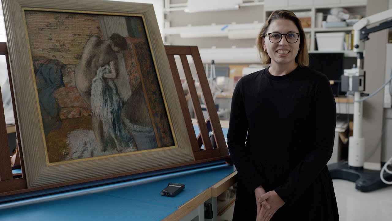 Close Looking: Edgar Degas' Après le bain (Femme s'essuyant) - YouTube