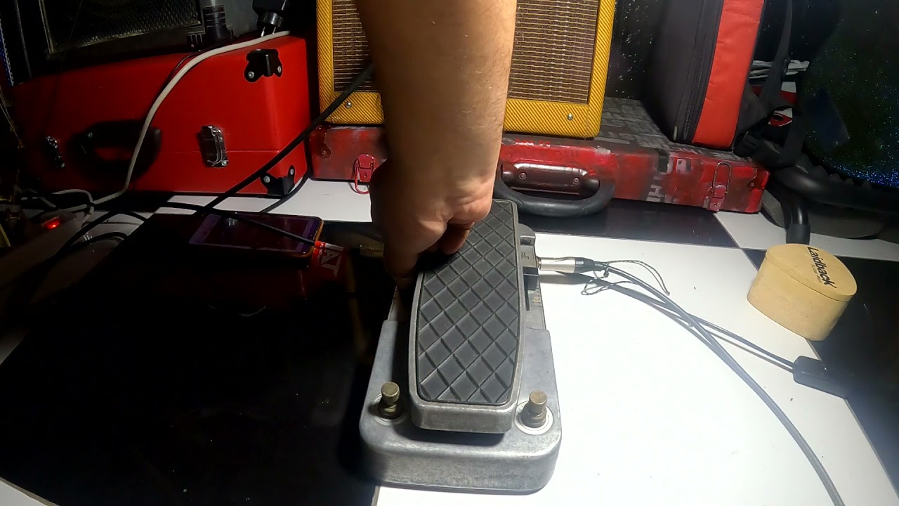 実験】ワウファズペダル2台掛け・ヴィンテージペダル・Maxon SD5