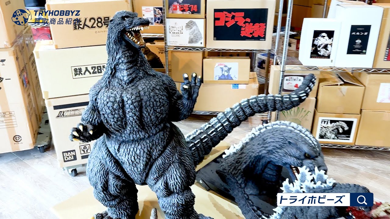 長野県須佐市へ、600点を超える特撮ガレージキットやフィギュアの出張
