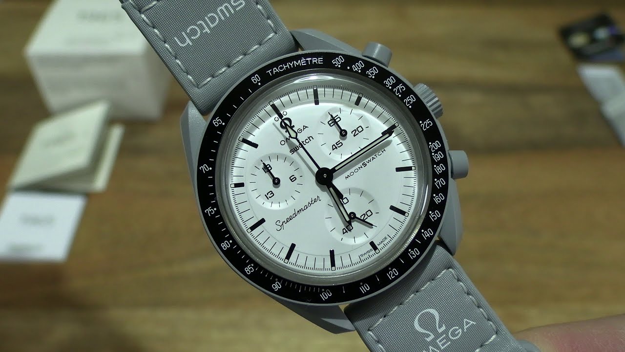 Swatch BIOCERAMIC MOONSWATCH 1965 - YouTube