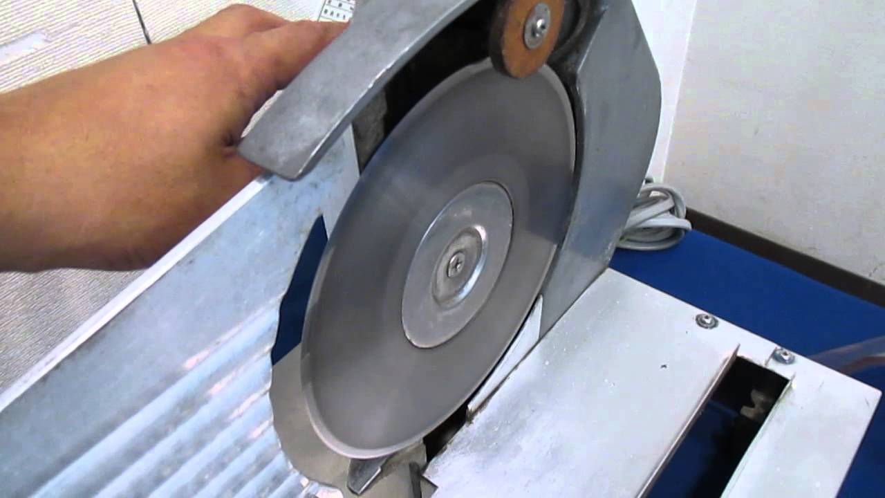 冨士島工機 一枚切りパンスライサー フジシマスライサー SOFT-95 - YouTube