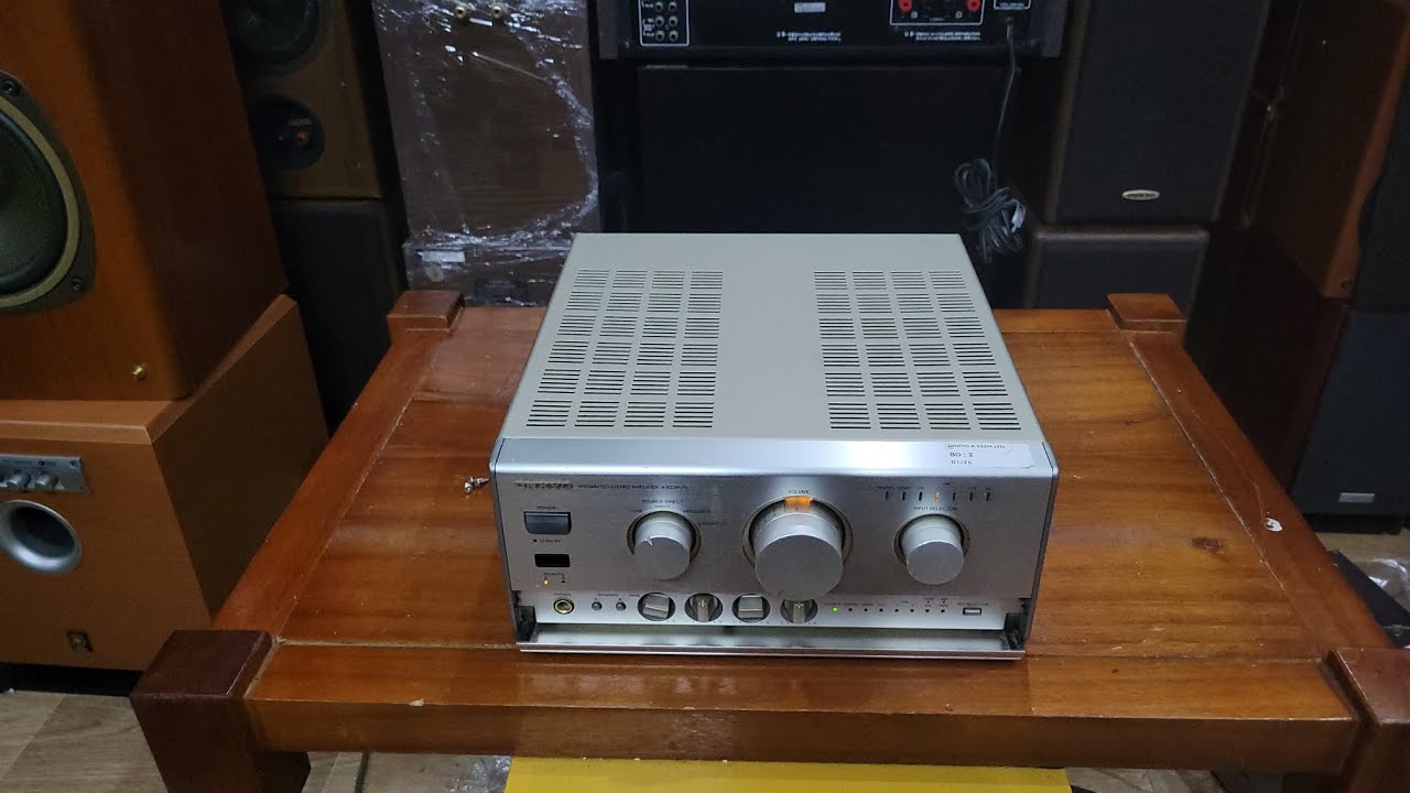 Onkyo A922M LTD limited edition amplifier, top-of-the-line sound