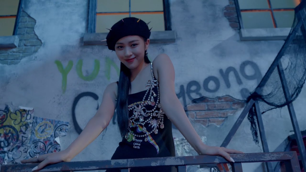 ITZY JAPAN 2nd SINGLE 『Blah Blah Blah』Teaser RYUJIN - YouTube