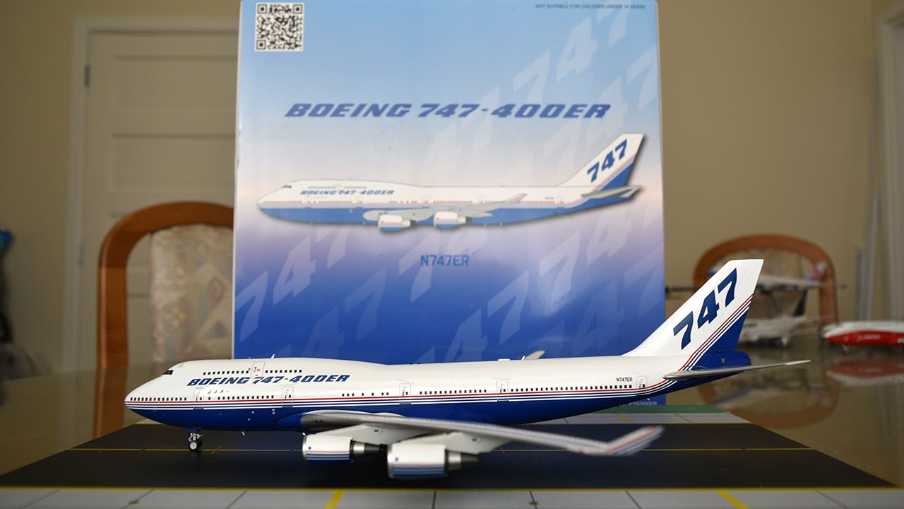 Inflight 200 Boeing 747-400ER 