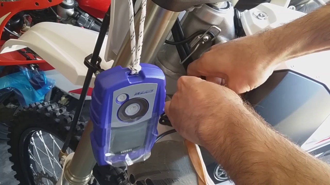 GYTR Tuner How to read the hours on Yamaha YZ250F, YZ450F - YouTube