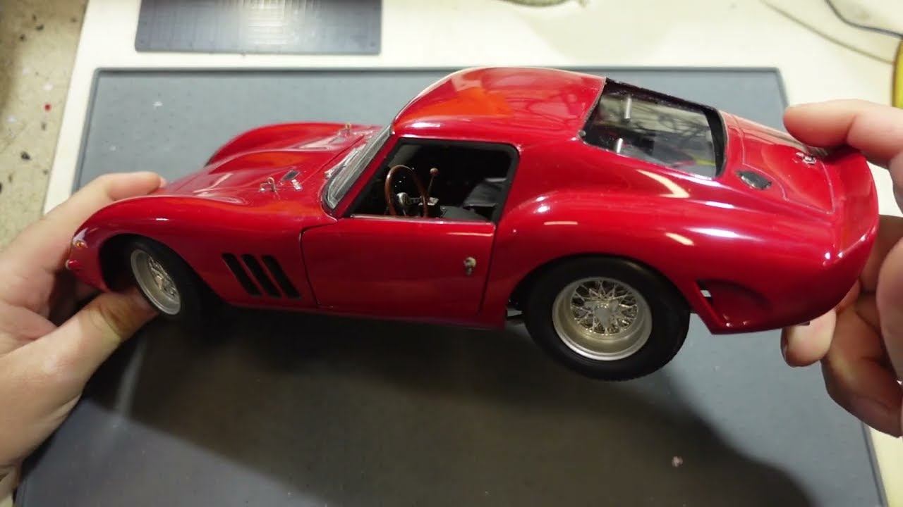 Ferrari 250 GTO 1:12 Revell - YouTube