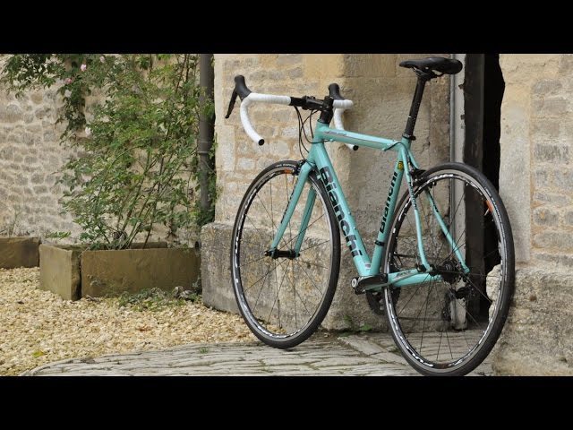 2016 Bianchi Freccia Celeste Product Overview - YouTube