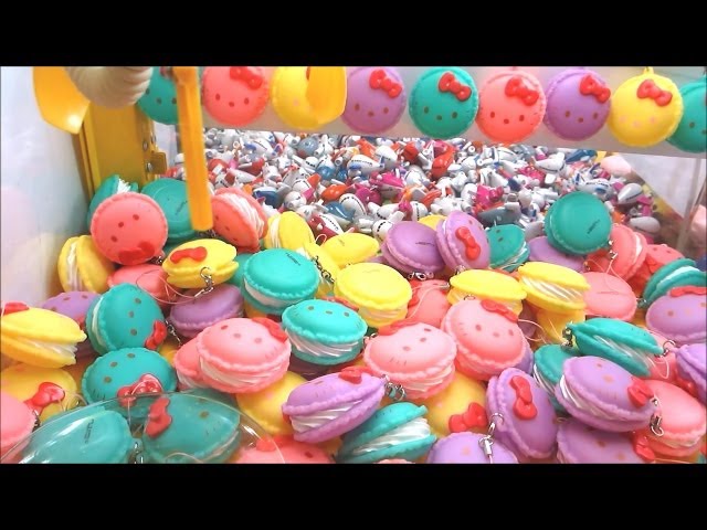 UFOキャッチャー キティちゃん マカロン ストラップなど Claw Machine