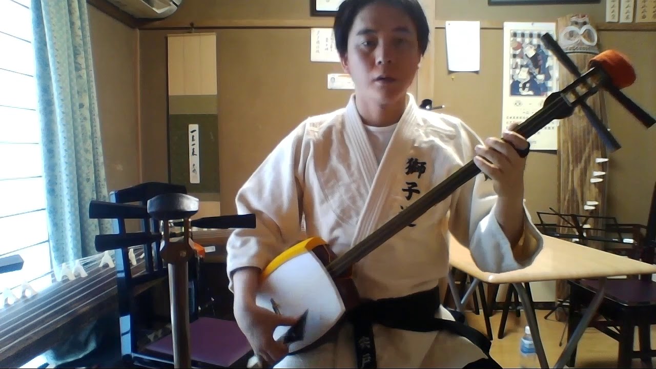 津軽三味線と中棹短棹三味線 Tsugaru Shamisen and Tanzao(short neck