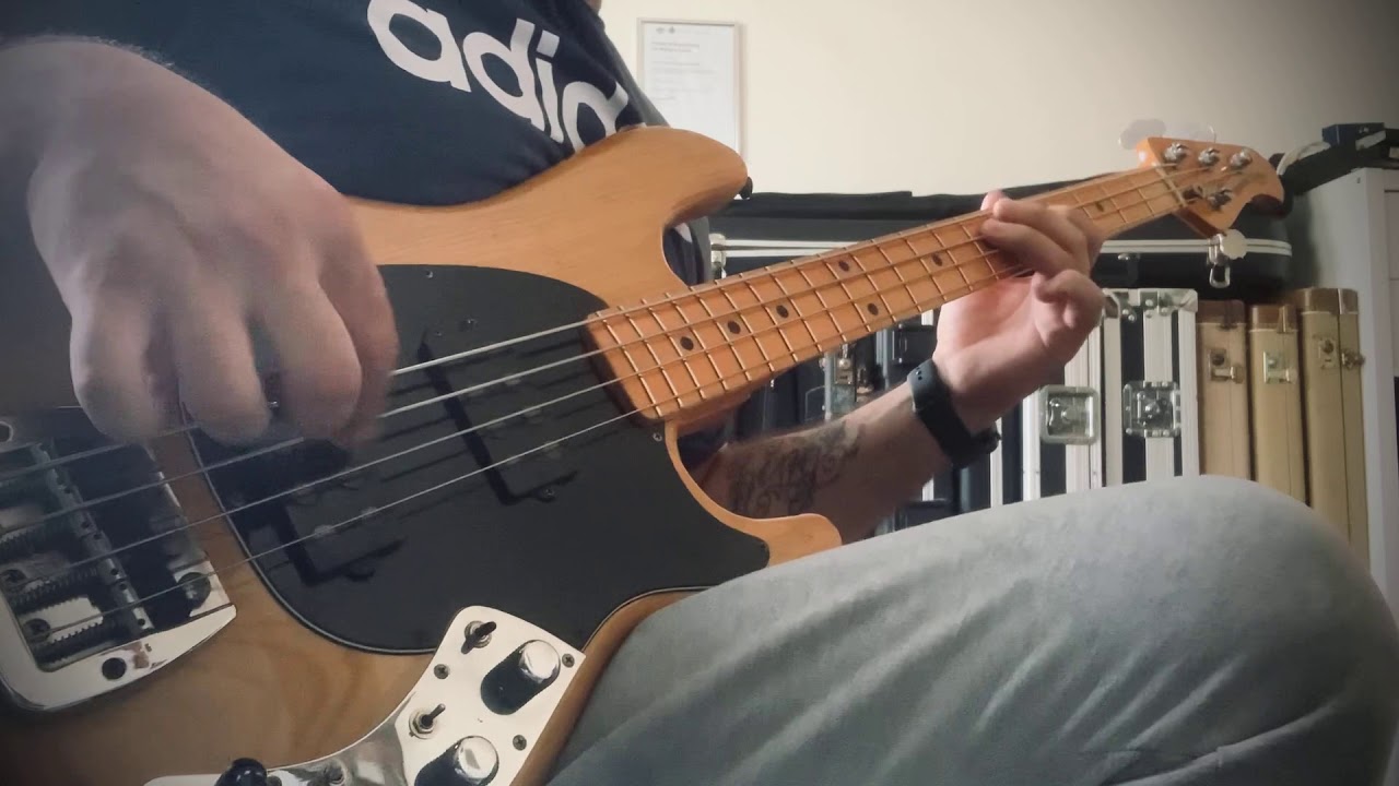 1979 MUSICMAN SABRE BASS - Andy's Vintage Guitars - YouTube