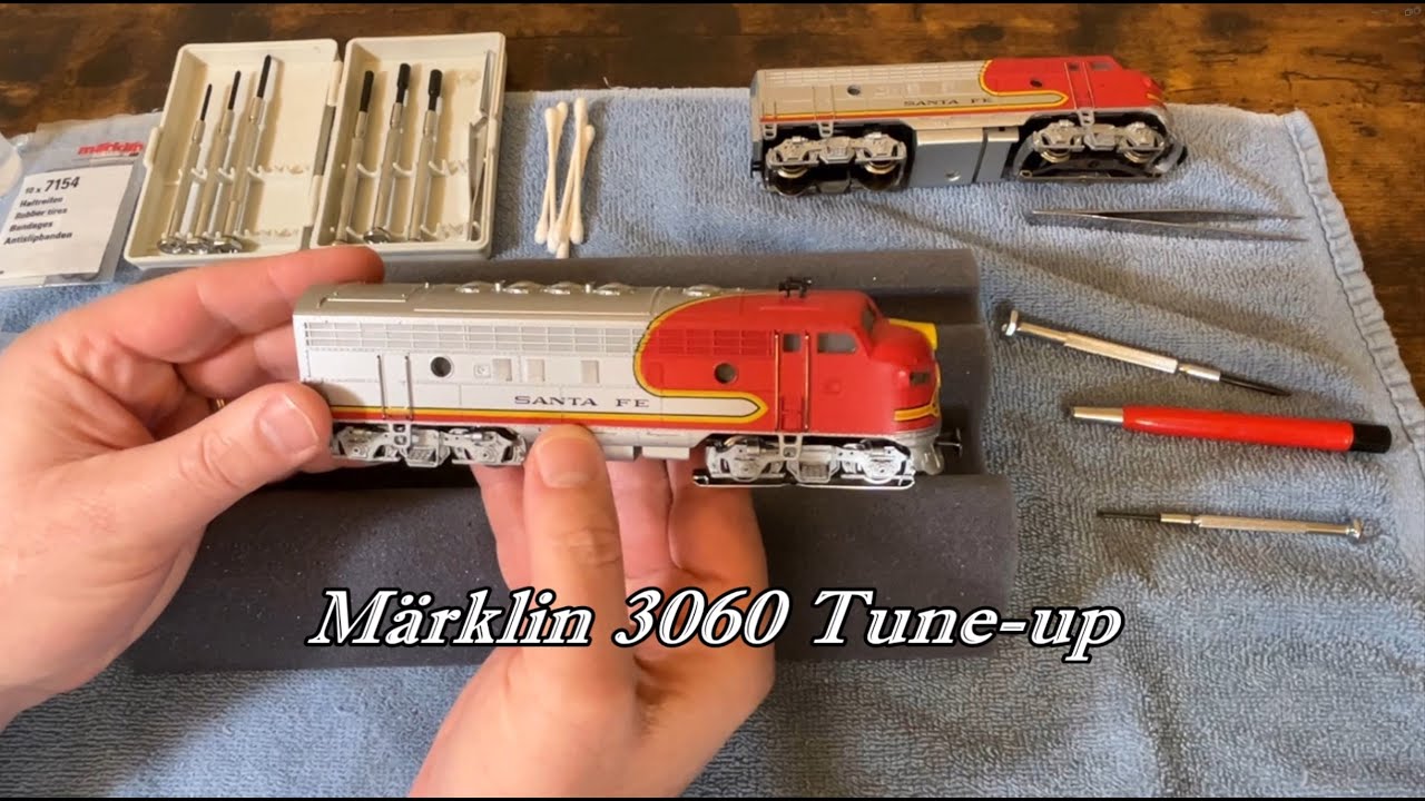 Märklin 3060 Tune-up and Märklin 4060 Lightbulb Replacement - YouTube