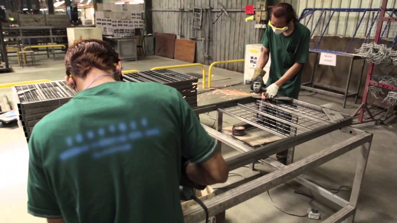 無印良品:「高密度ポケットコイルマットレス」「脚付マットレス