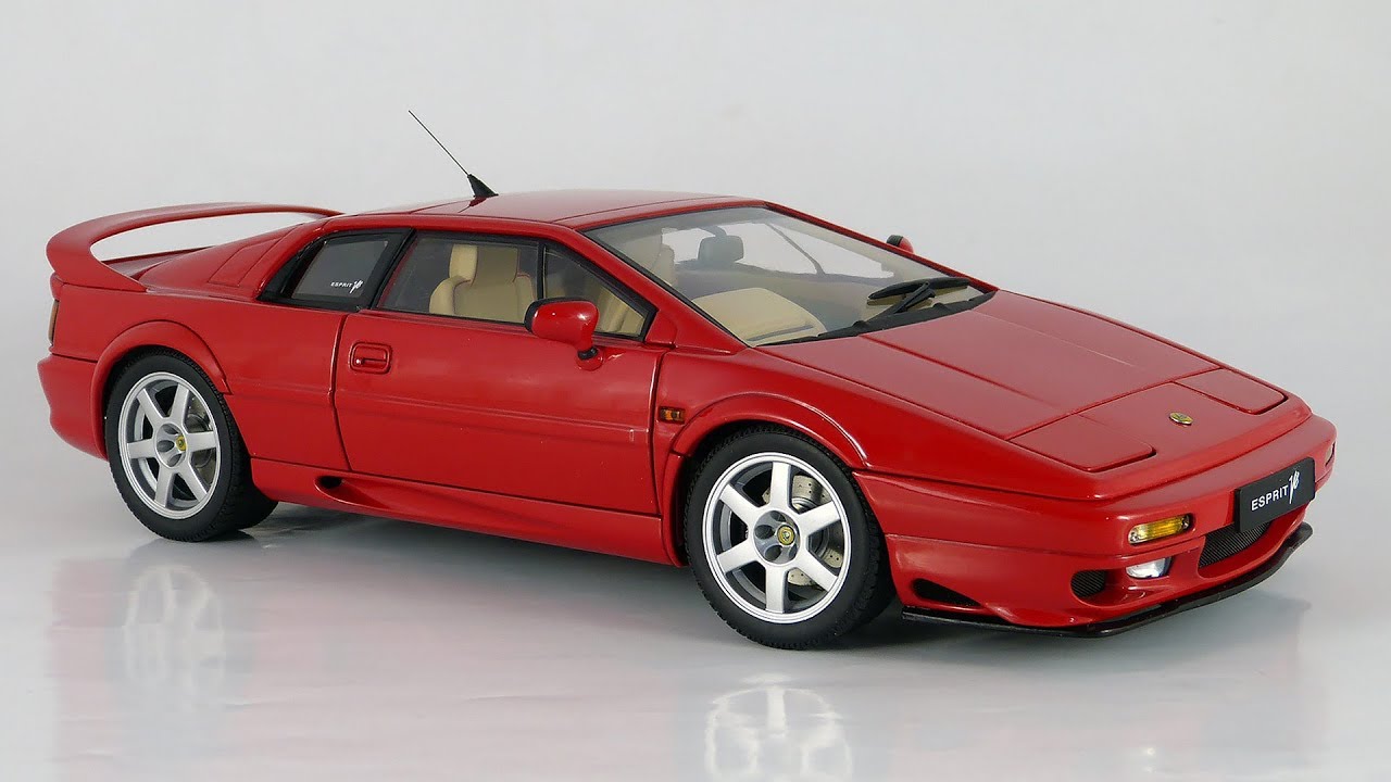 1:18 AUTOart Lotus Esprit V8 - YouTube