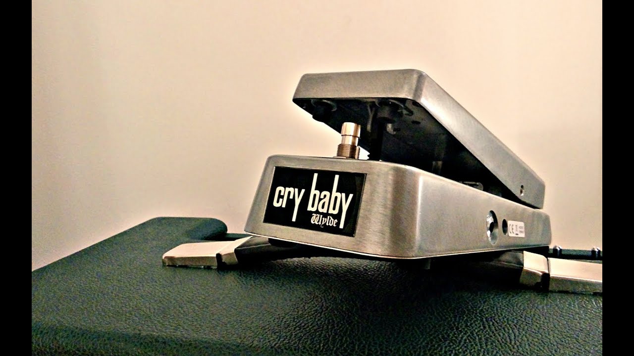 Dunlop Cry Baby ZW45 Zakk Wylde Signature Wah - YouTube