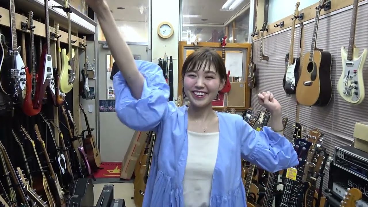 YAMAHA Dynamic Guitar No.10 B 1961 - YouTube