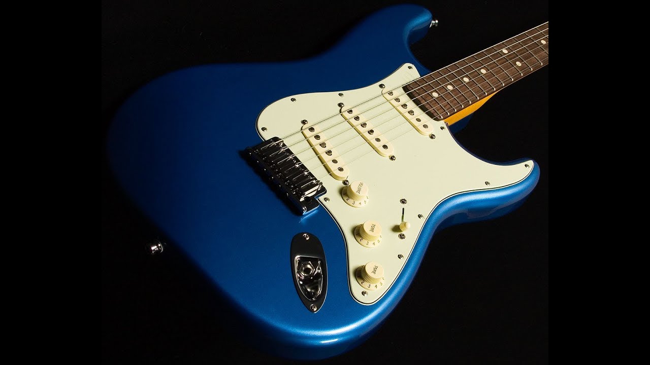 Fender Custom Shop Custom Deluxe Stratocaster • SN: R47881 - YouTube