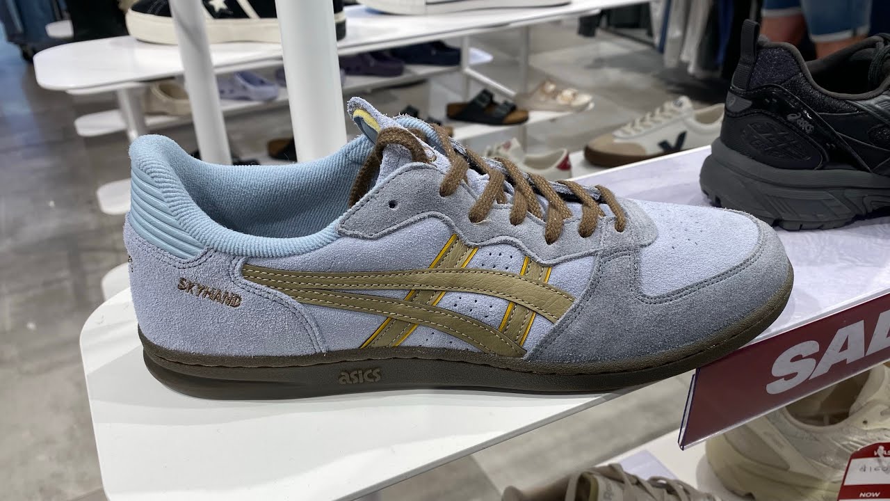 ASICS SKYHAND OG (Dolphin Grey/ Pepper) - Style Code: 1203A452-401