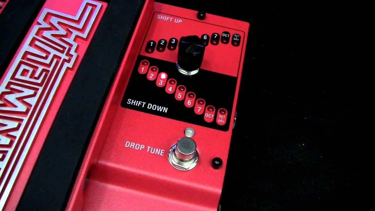 Digitech Whammy DT - 通常のピッチシフターとワーミーが一体になった