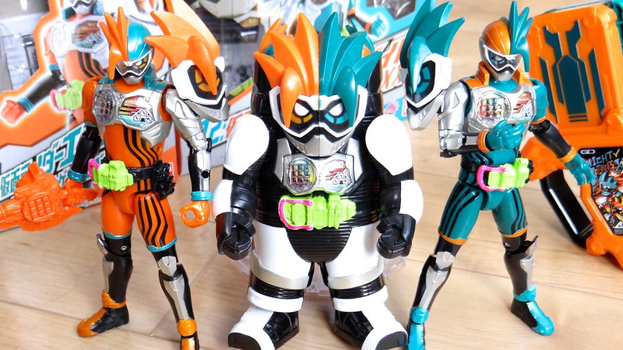 Kamen Rider Ex-Aid Double Action Gamer Level XX L/R Review - YouTube