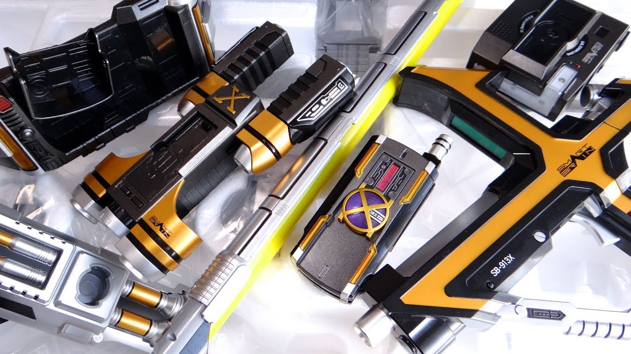 CSMカイザギア届いたァーーー！！開封しながら叫ぶ！遊ぶ！ - YouTube