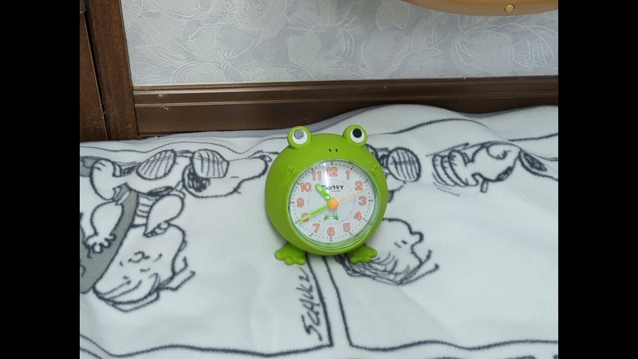 シチズン 玉ッコクラブ かえる 目覚まし時計 4REA13AZ05 - YouTube