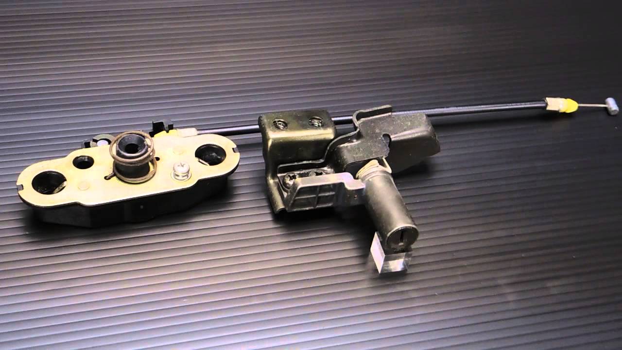 カワサキ【ゼファー400】純正 シート ロックはこんな感じです。 - YouTube