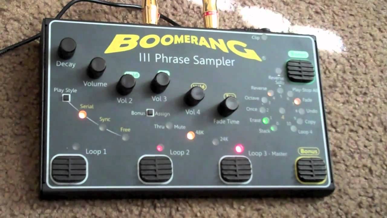 Boomerang III Phrase Sampler / Looper Demo Part 1 - YouTube