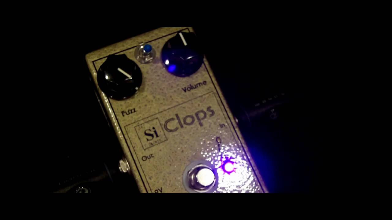 Plum Crazy FX Si Clops fuzz guitar effects pedal demo with SG & Dr