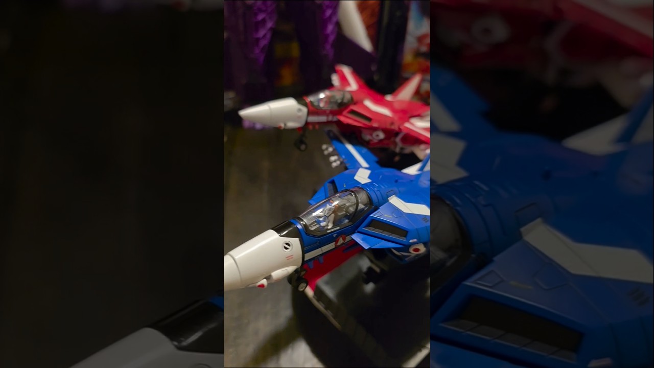 ThreeZero Robotech Macross ROBO-DOU VF-1J Veritech (Max Sterling