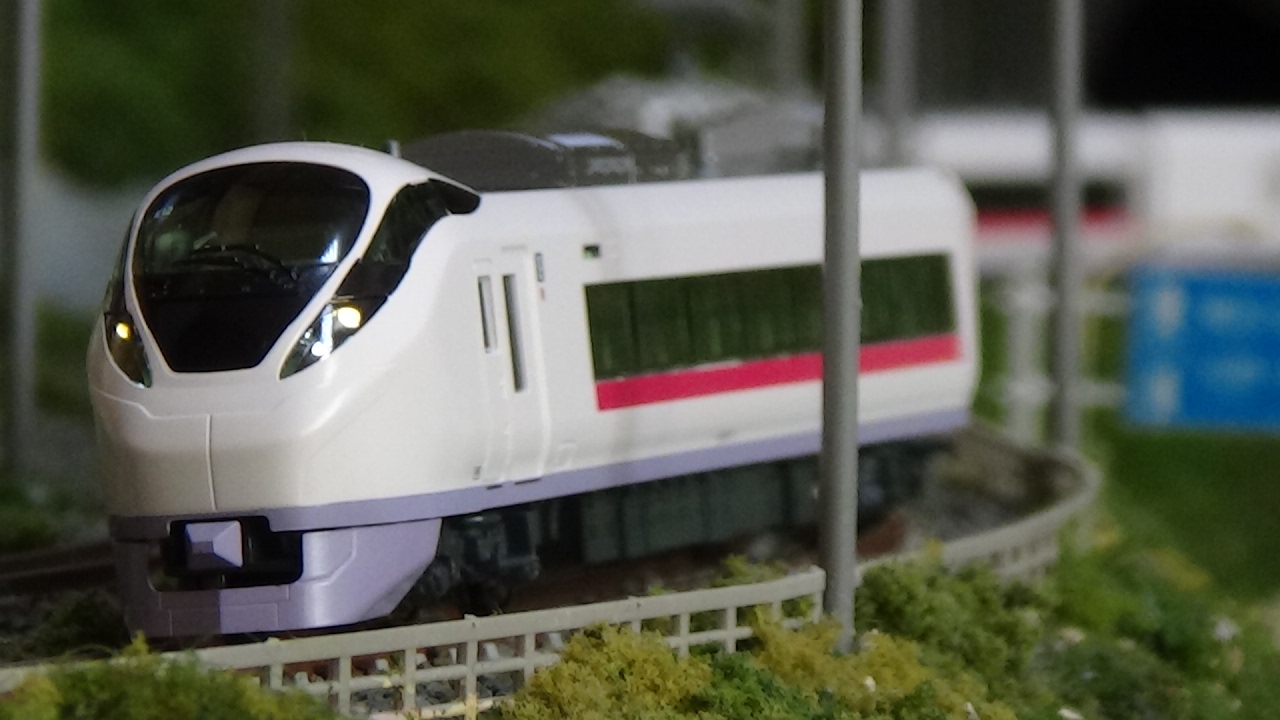 Nゲージ KATO E657系 ひたち・ときわ 走行シーン集 - YouTube