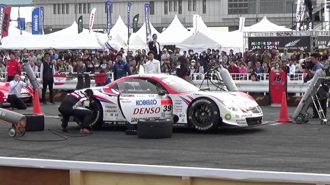 トヨタチーム DENSO KOBELCO SARD SC430 立川選手、カルダレッリ選手