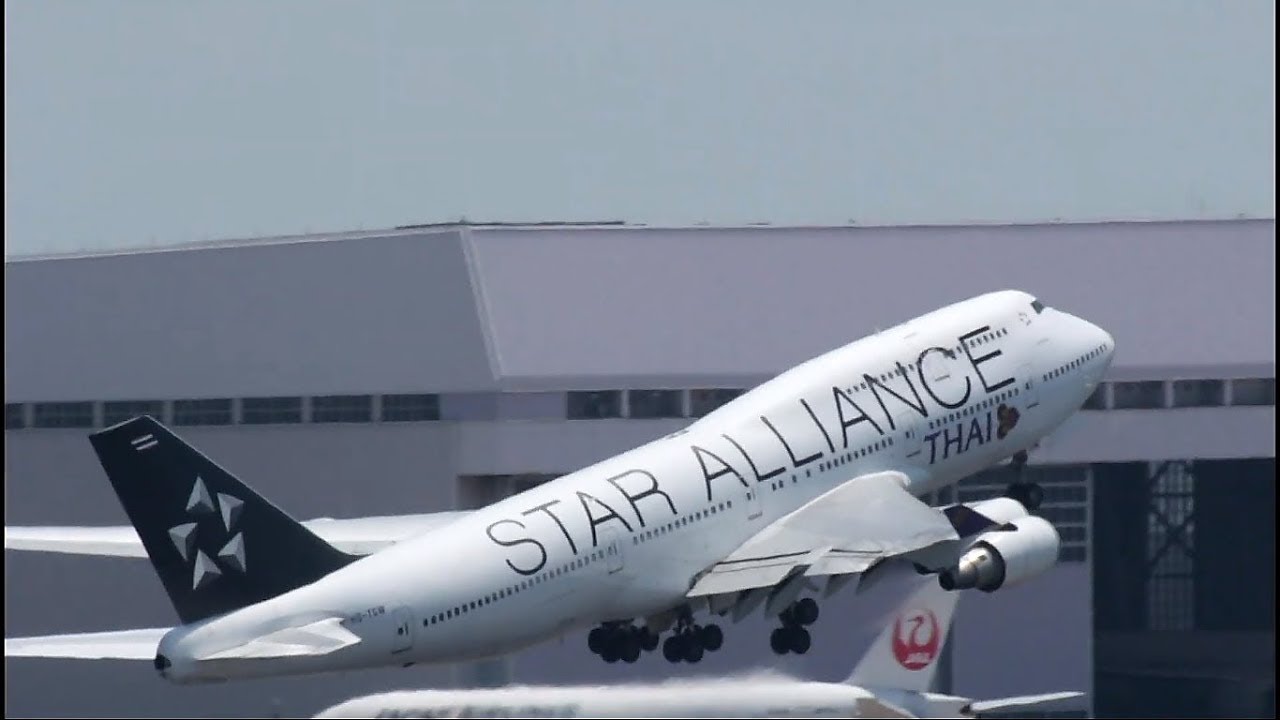 かっこいい！スターアライアンス ジャンボ B747-400 タイ航空 Cool