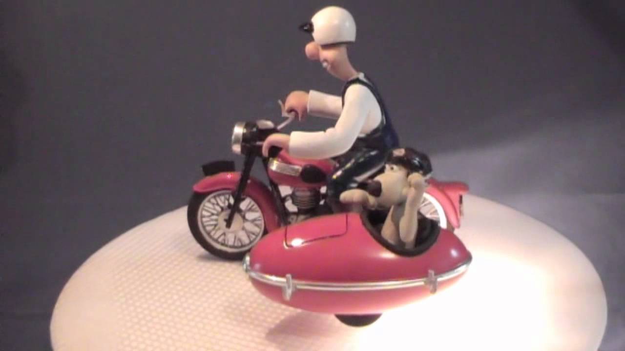 Wallace & Gromit Motoebike sidecar - YouTube