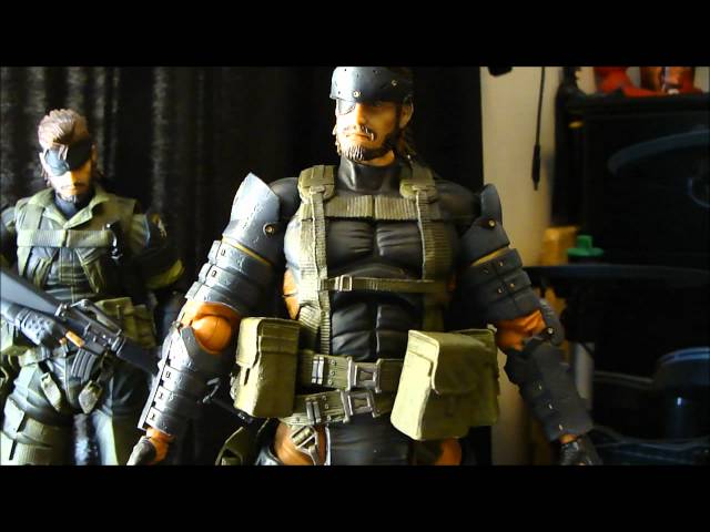 Play Arts Kai Metal Gear Solid: Peace Walker - Snake Battle Dress